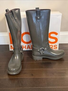 KORS Michael KORS Women's Tall Rain Stormy Boots Grey sz 9 in box